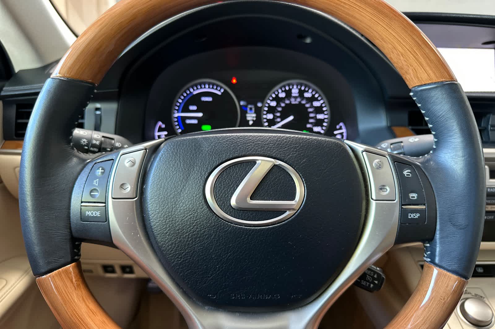 Thumbnail: 2014 Lexus ES - 25