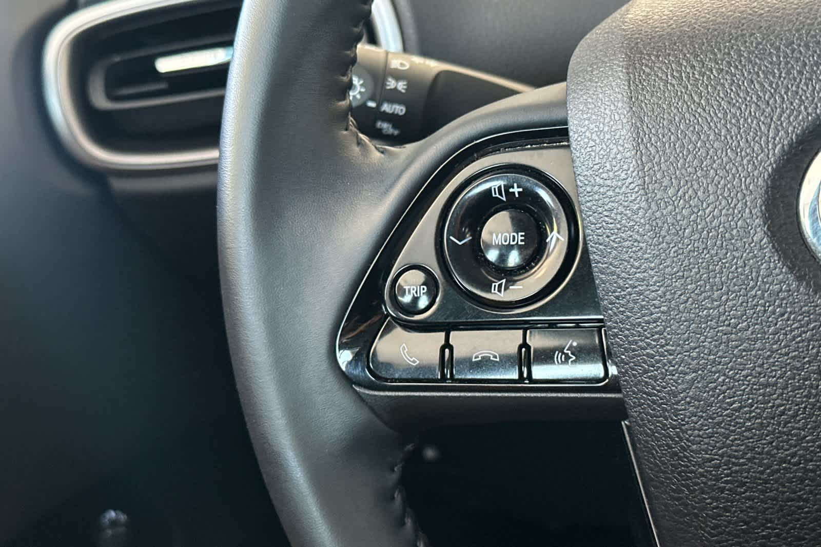 2021 Toyota Prius Prime XLE 26