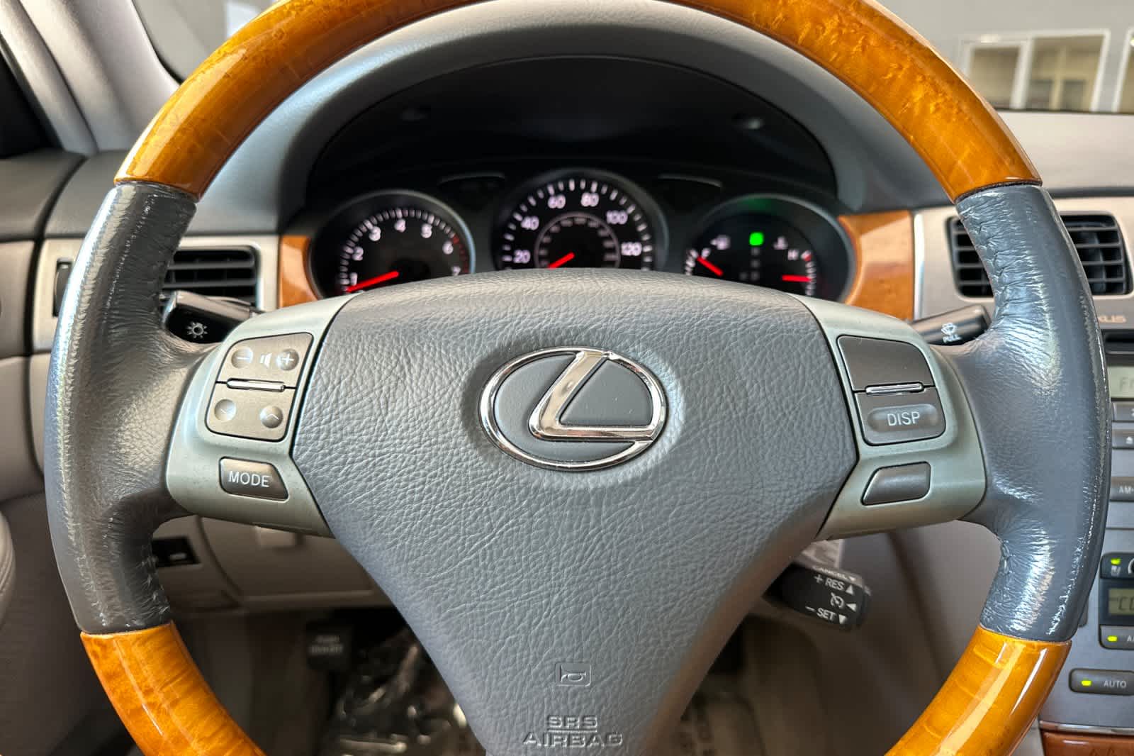 Thumbnail: 2005 Lexus ES - 22