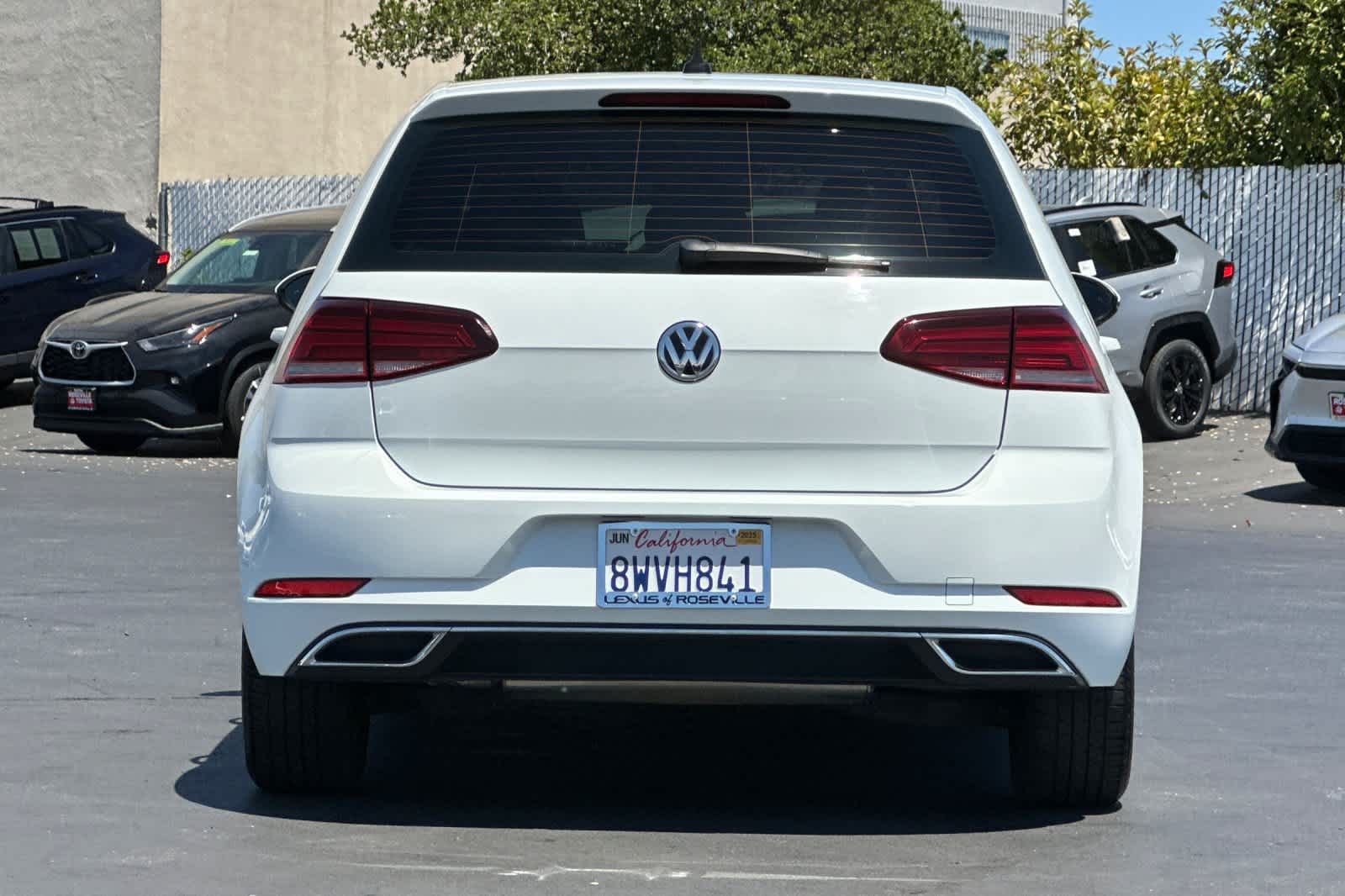 Thumbnail: 2021 Volkswagen Golf - 8