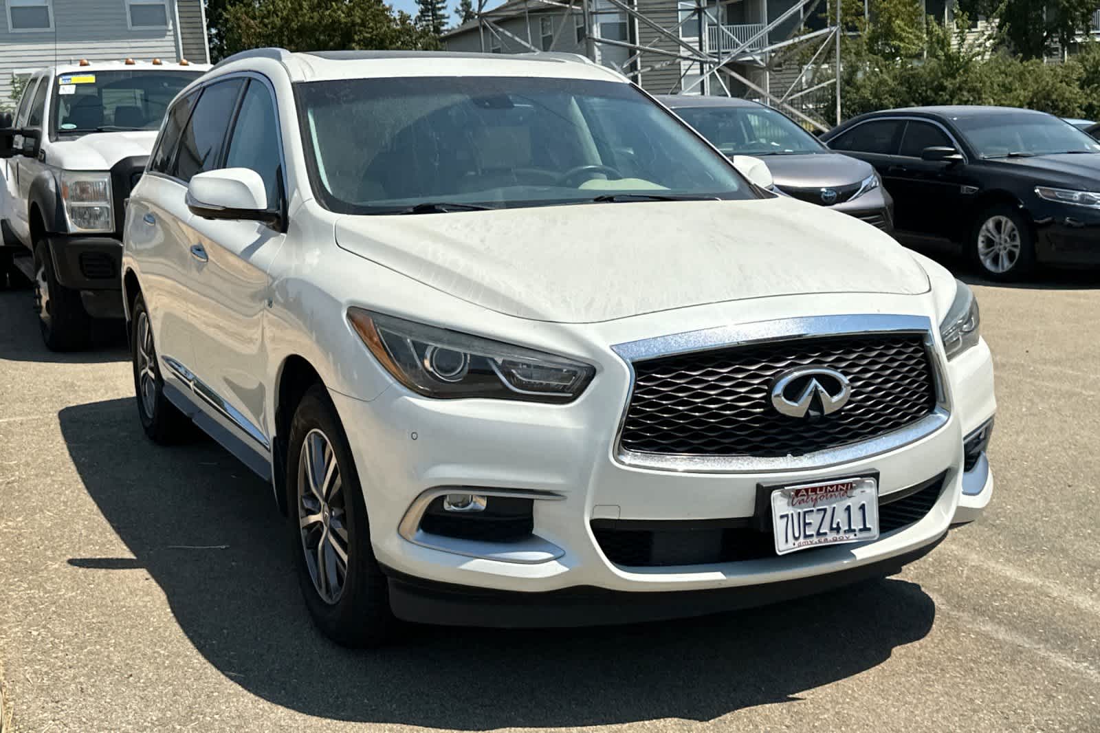 Thumbnail: 2016 INFINITI QX60 - 3