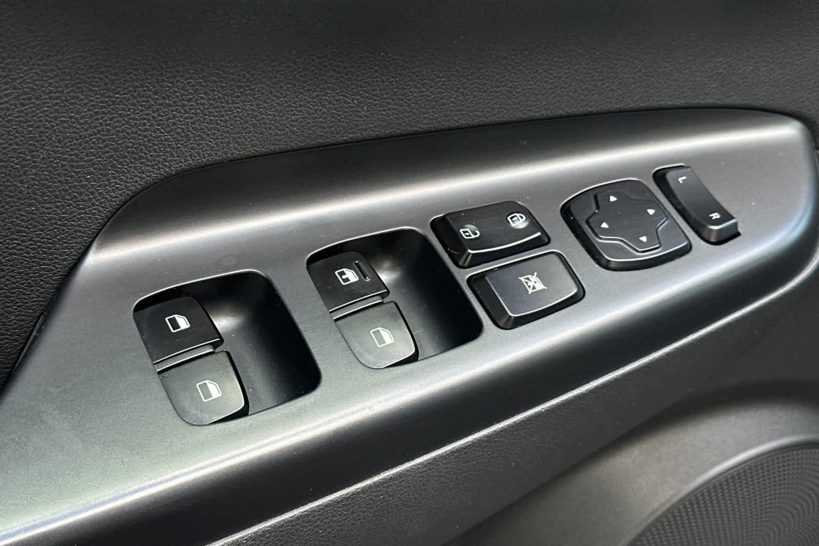 Thumbnail: 2022 Hyundai Kona - 13