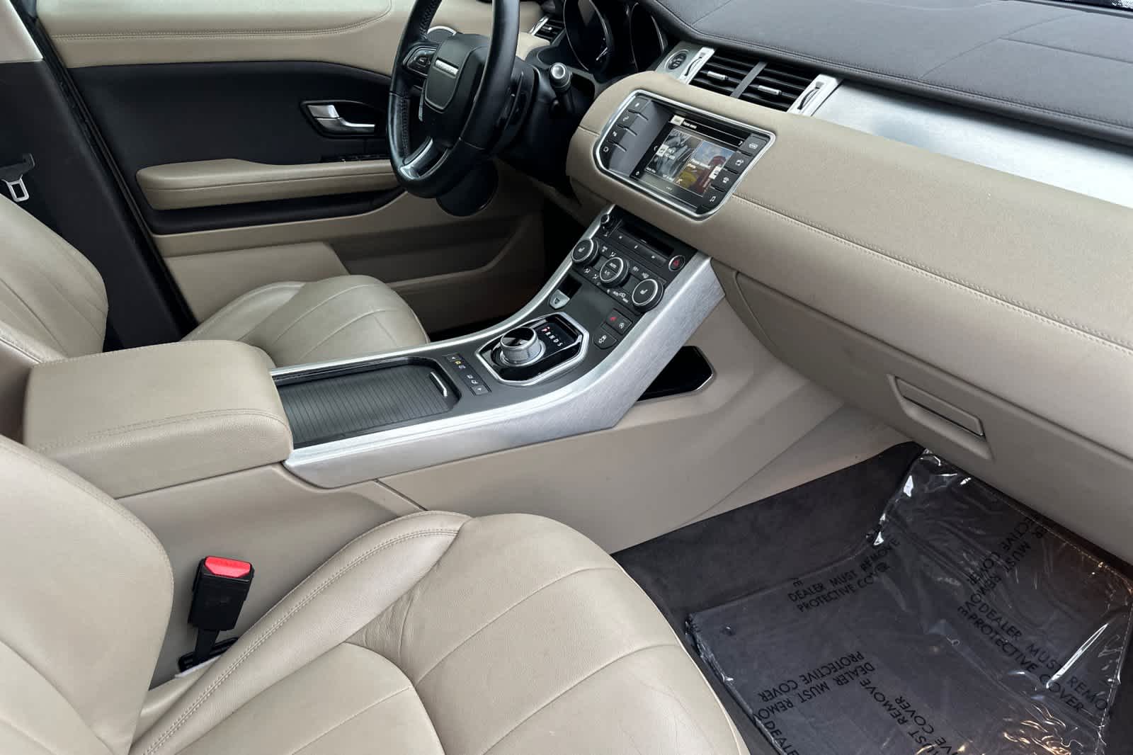 Thumbnail: 2016 Land Rover Range Rover Evoque - 17