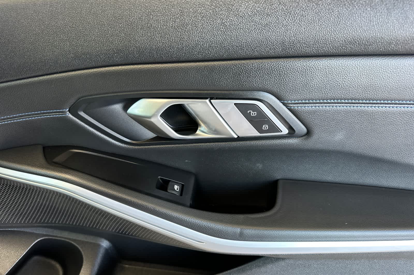 Thumbnail: 2020 BMW 3 Series - 18