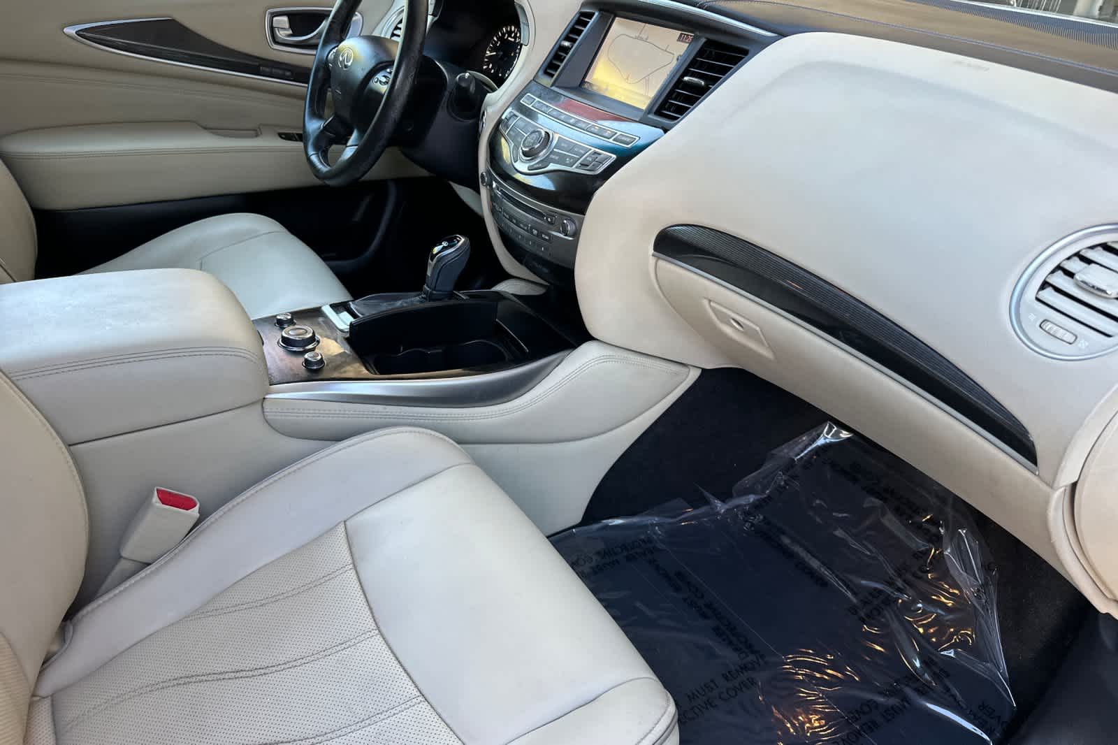 Thumbnail: 2016 INFINITI QX60 - 18