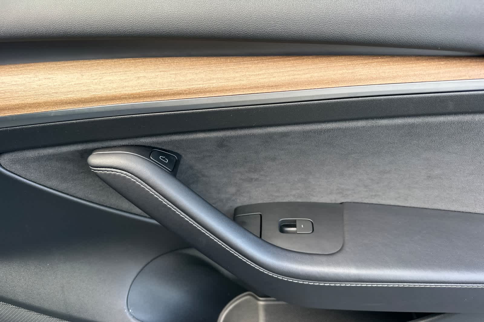 Thumbnail: 2023 Tesla Model 3 - 18