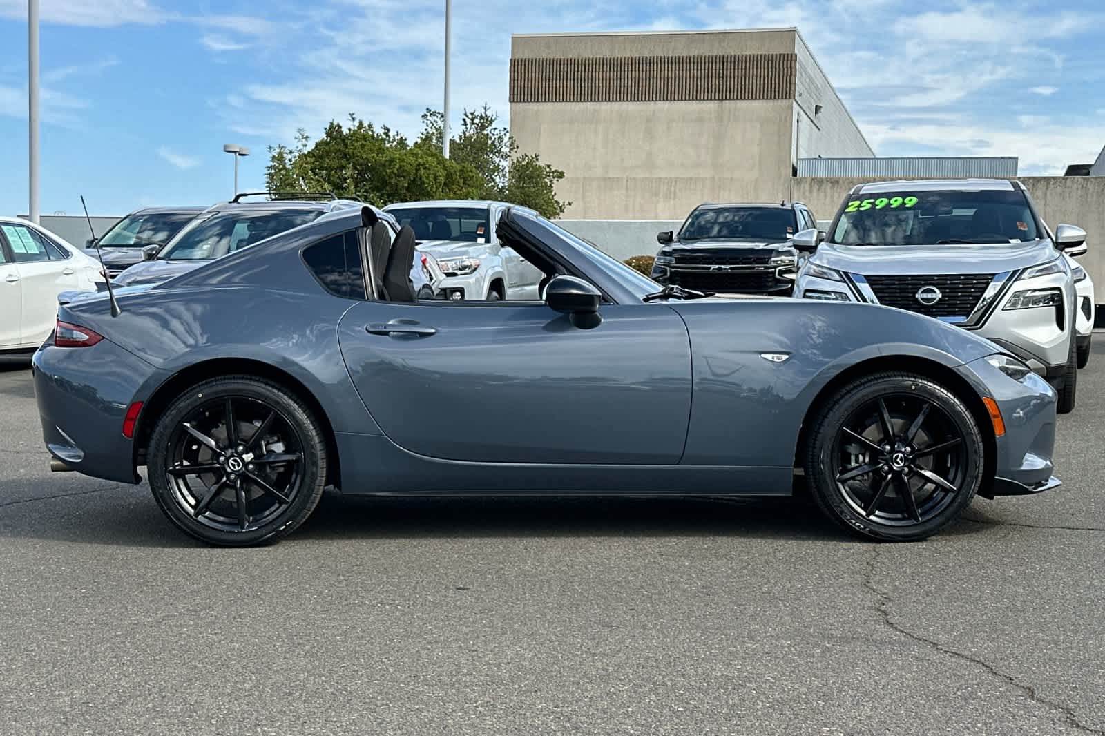 Thumbnail: 2020 Mazda MX-5 Miata - 6