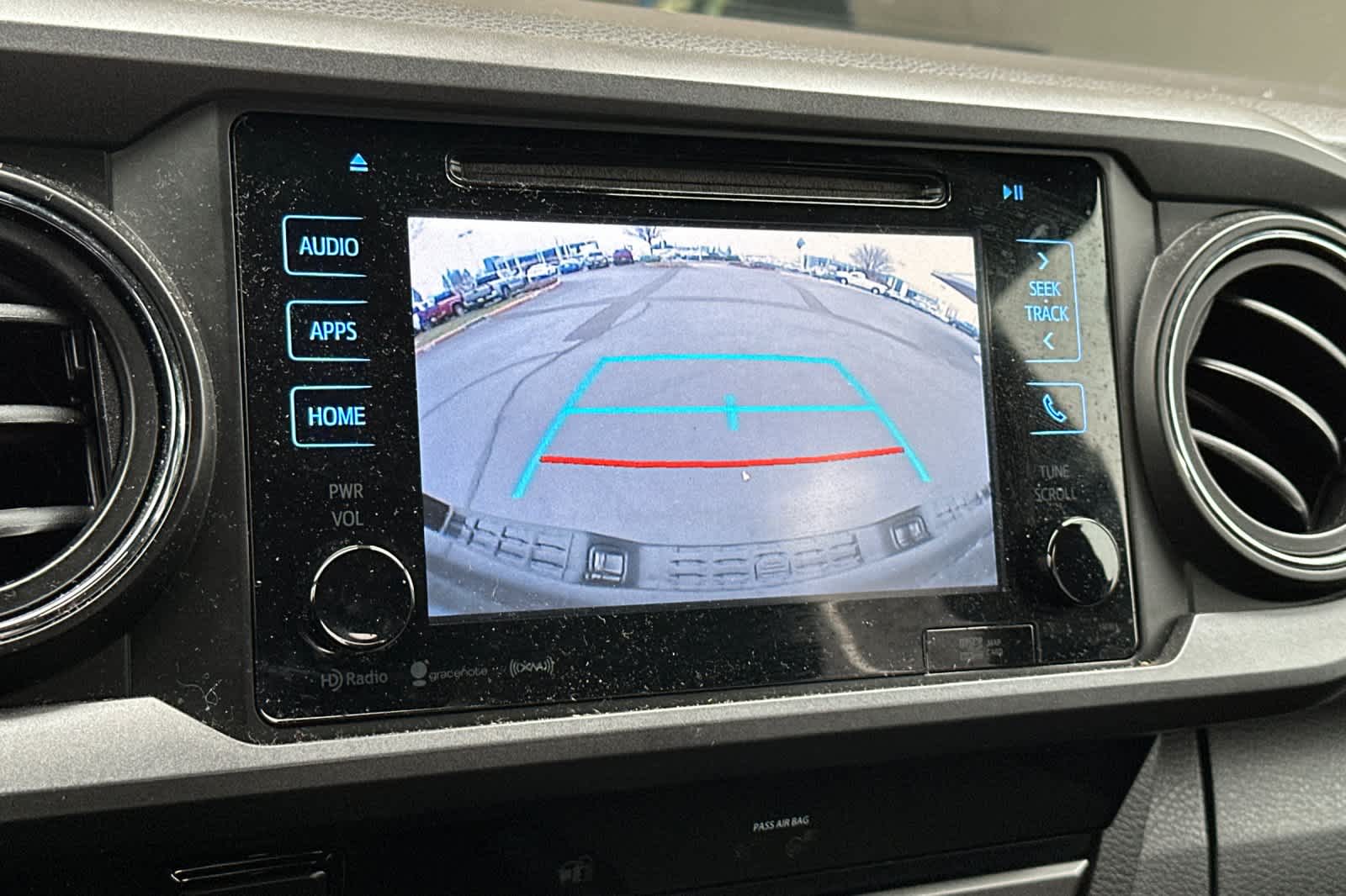 Thumbnail: 2018 Toyota Tacoma - 20