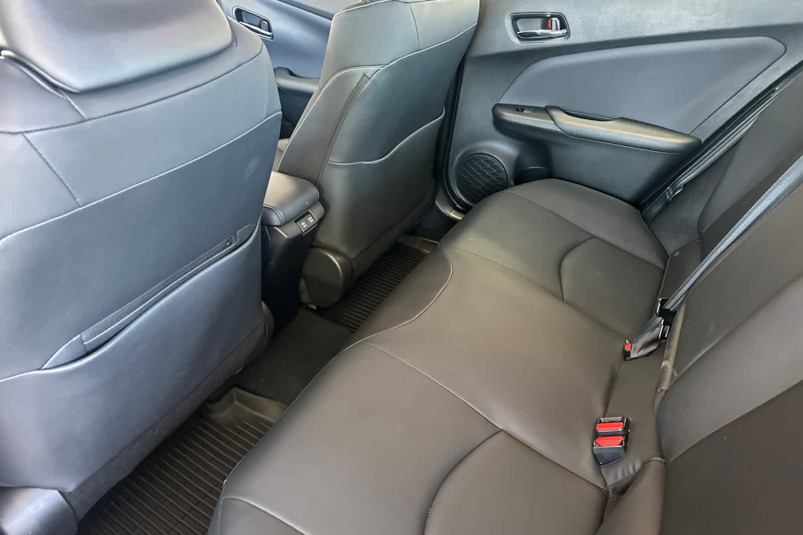 2021 Toyota Prius Prime XLE 4