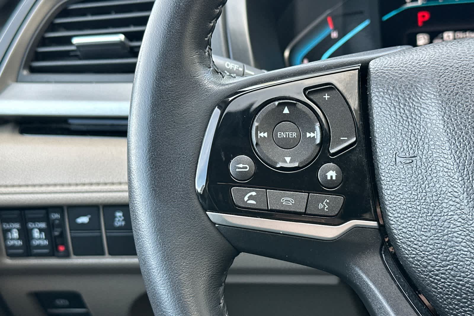 Thumbnail: 2023 Honda Odyssey - 28