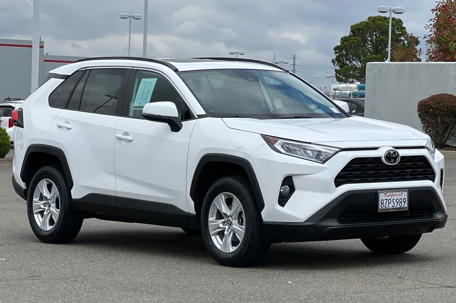 Thumbnail: 2021 Toyota RAV4 - 5