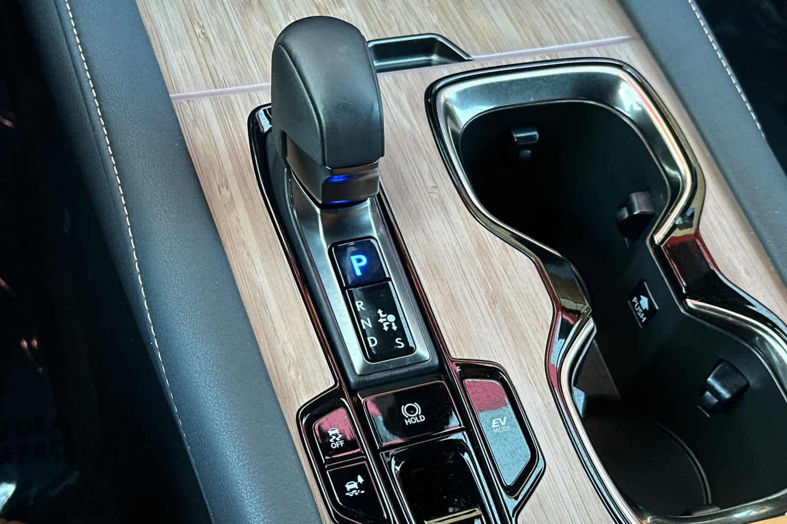 Thumbnail: 2025 Lexus RX - 24