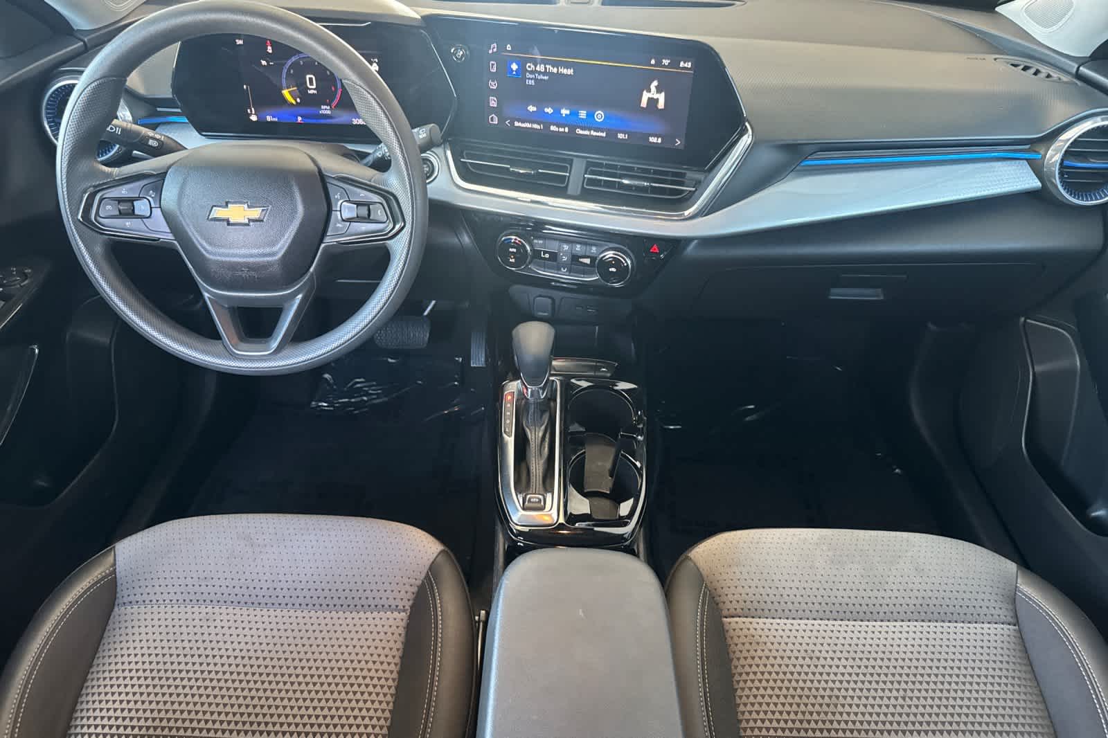 Thumbnail: 2025 Chevrolet Trax - 3