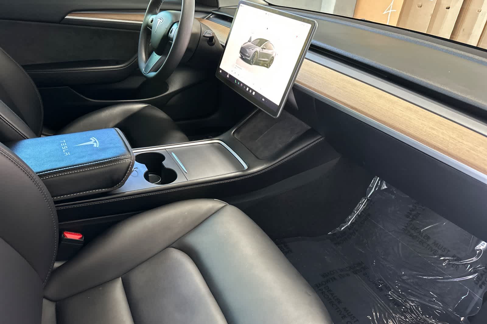 Thumbnail: 2023 Tesla Model 3 - 16
