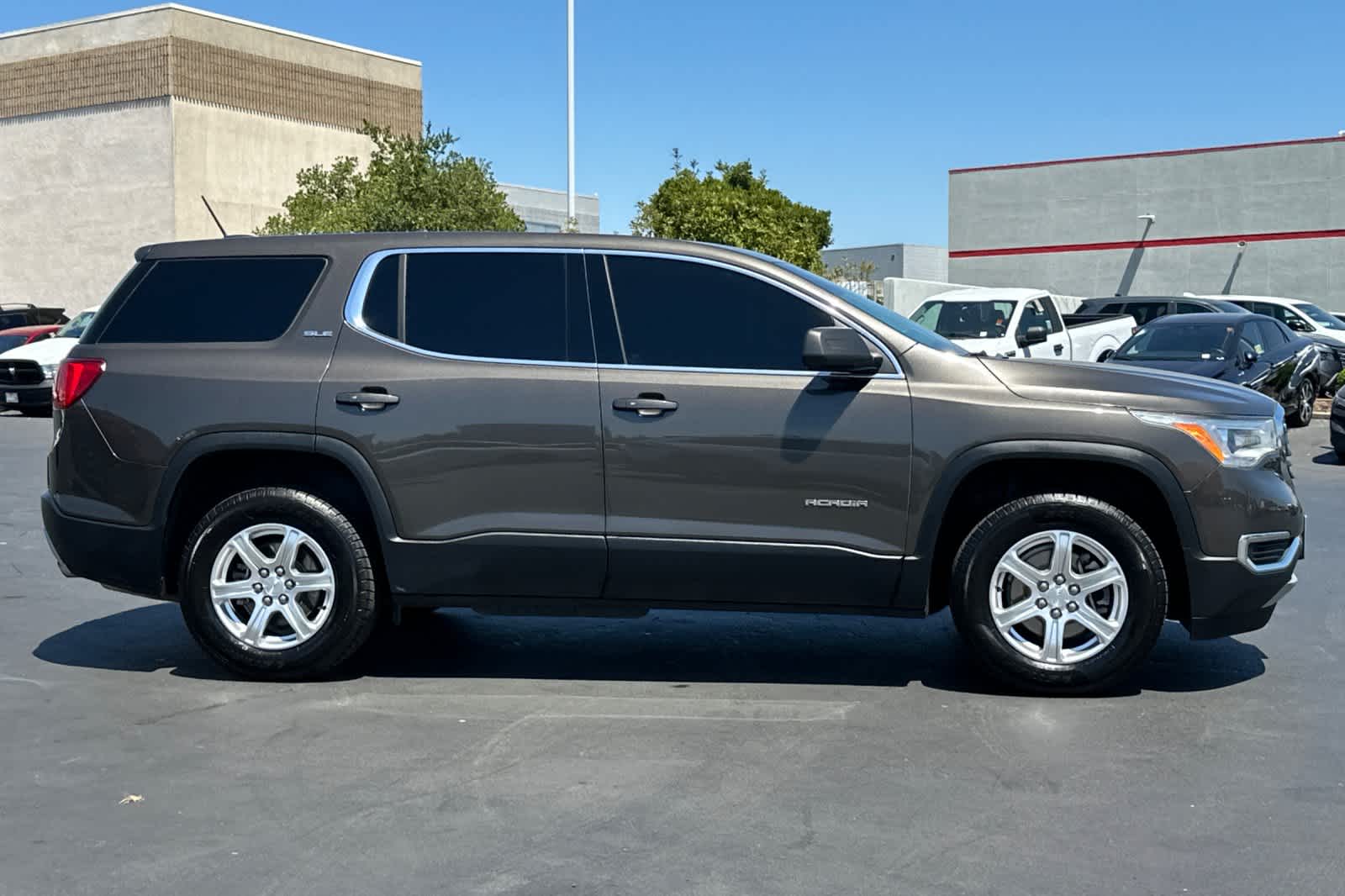 Thumbnail: 2019 GMC Acadia - 6