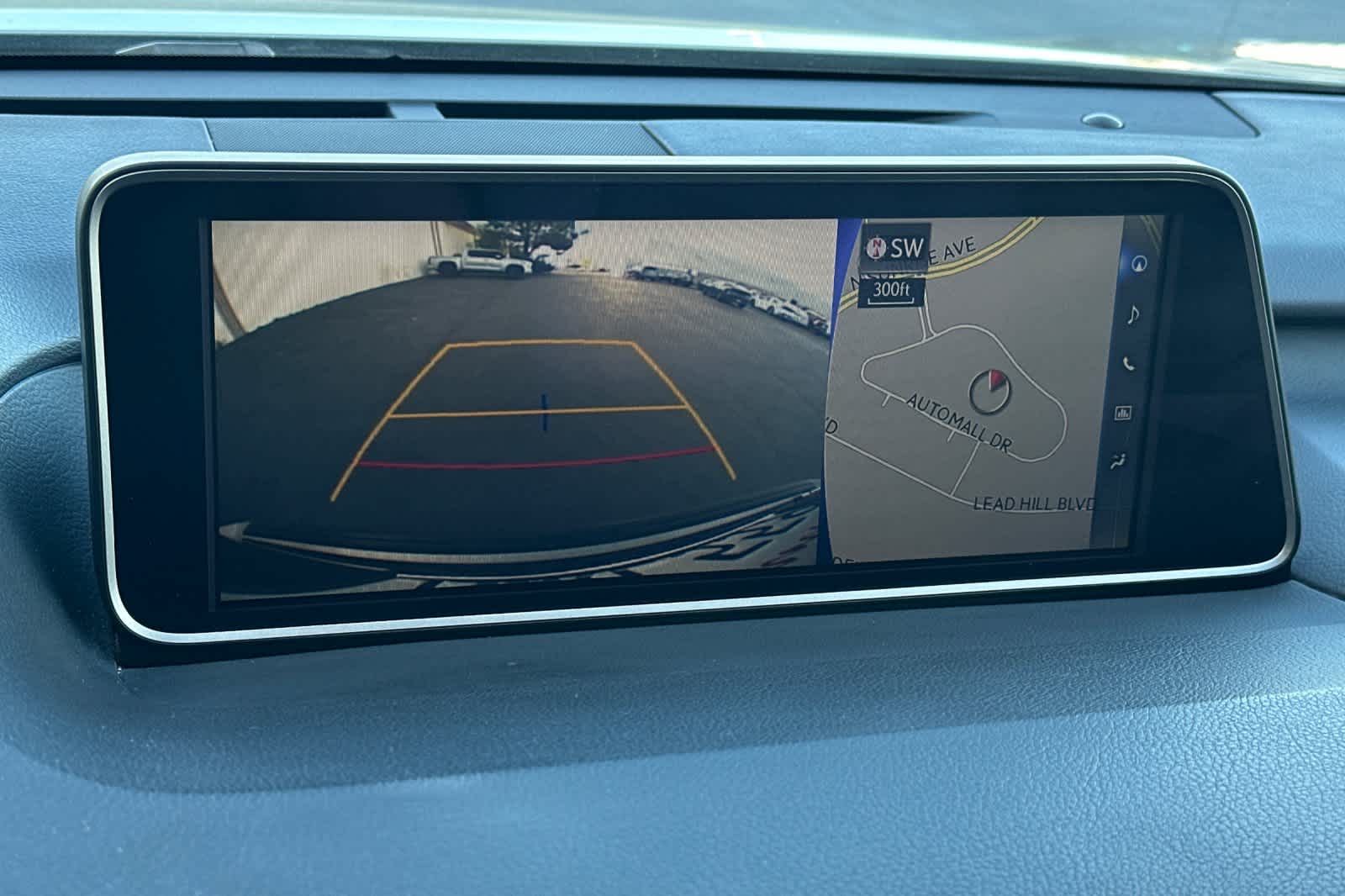 Thumbnail: 2017 Lexus RX - 21