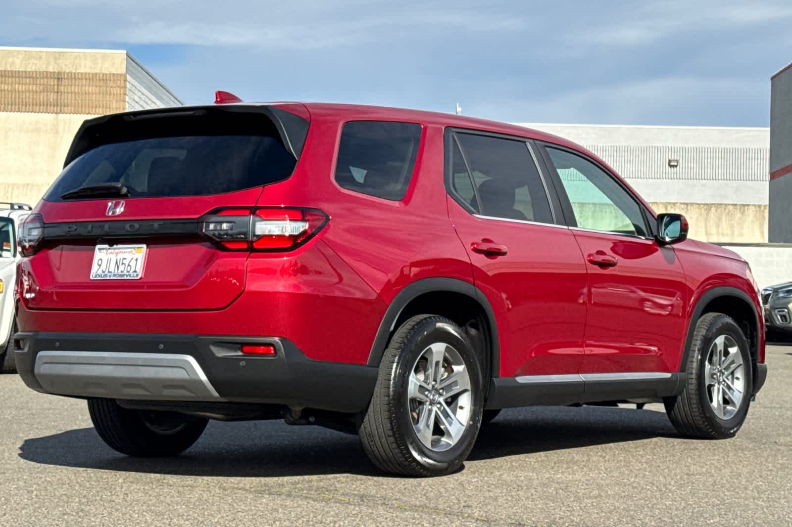 Thumbnail: 2024 Honda Pilot - 2