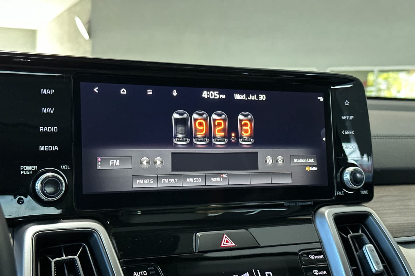 Thumbnail: 2022 Kia Sorento - 21