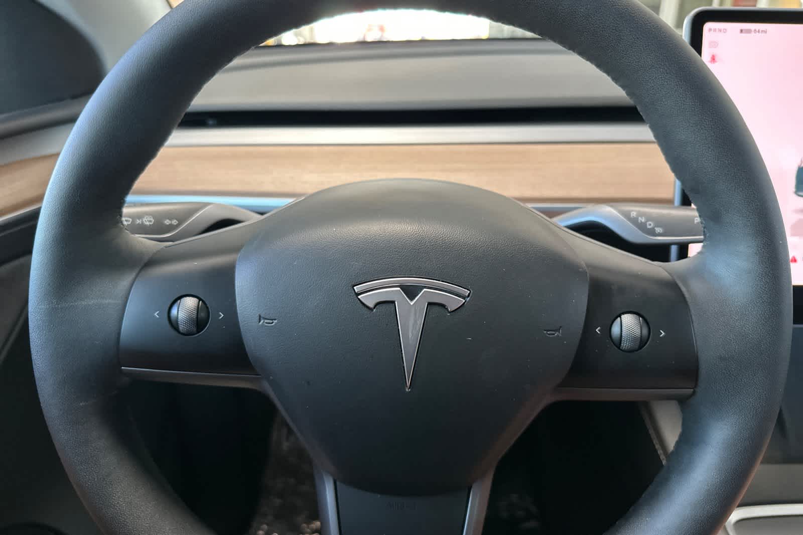 2023 Tesla Model Y  25