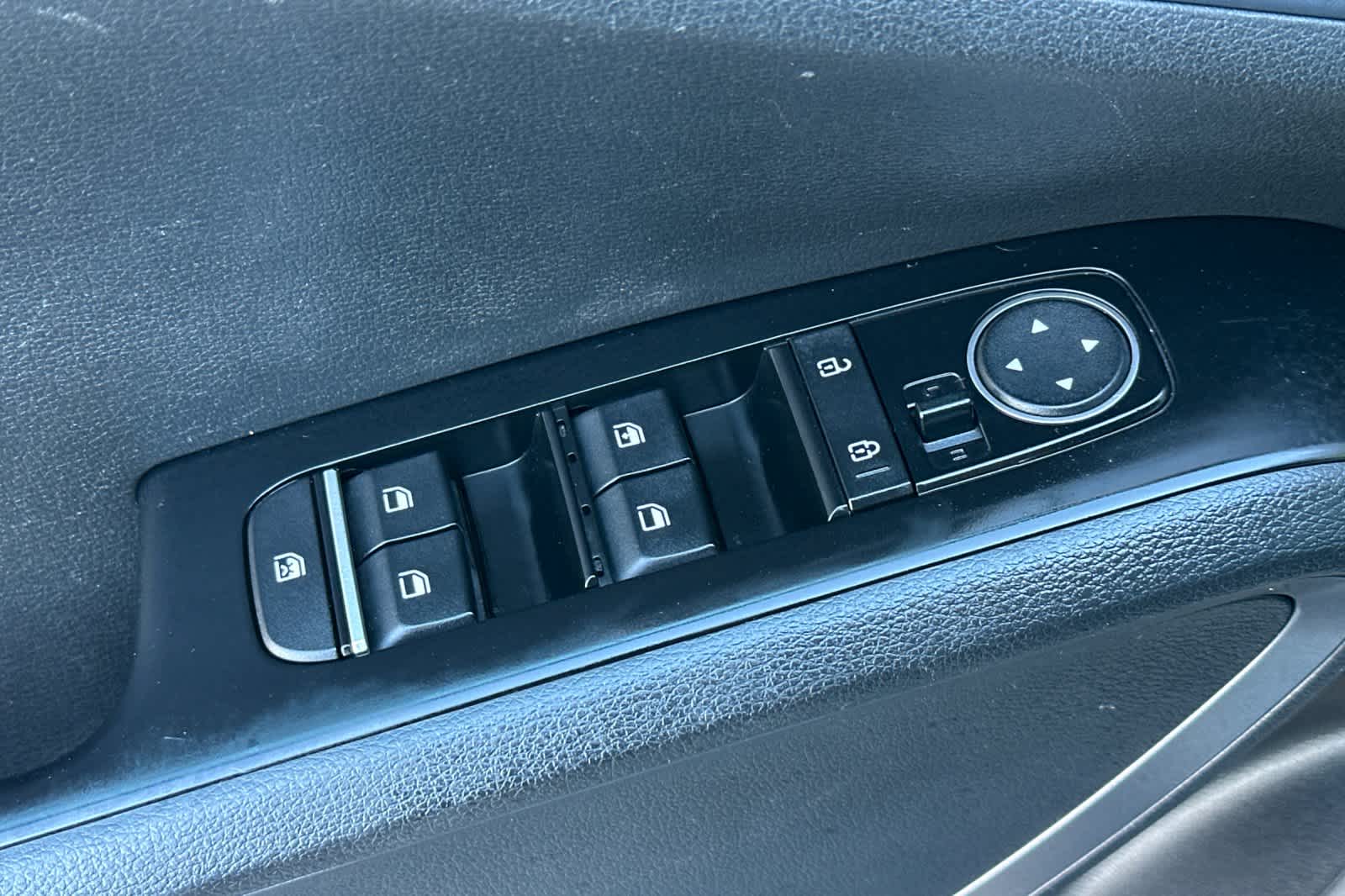 Thumbnail: 2020 Kia Soul - 13