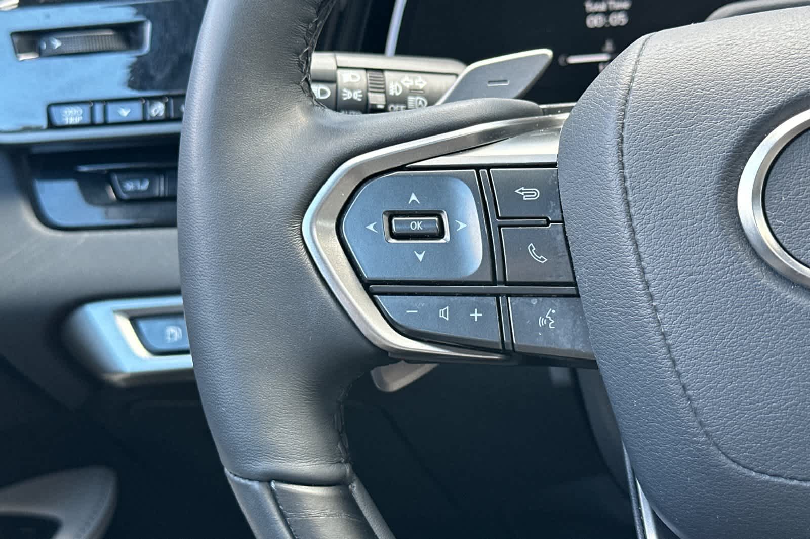 Thumbnail: 2025 Lexus RX - 26