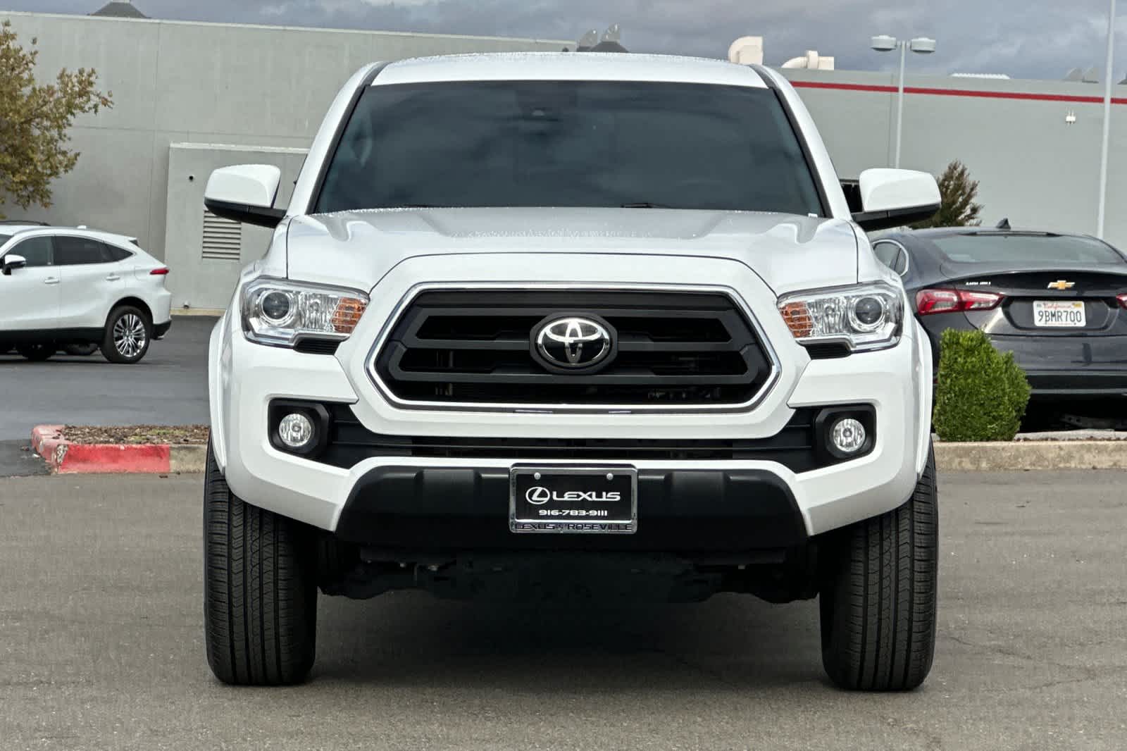 Thumbnail: 2020 Toyota Tacoma - 10