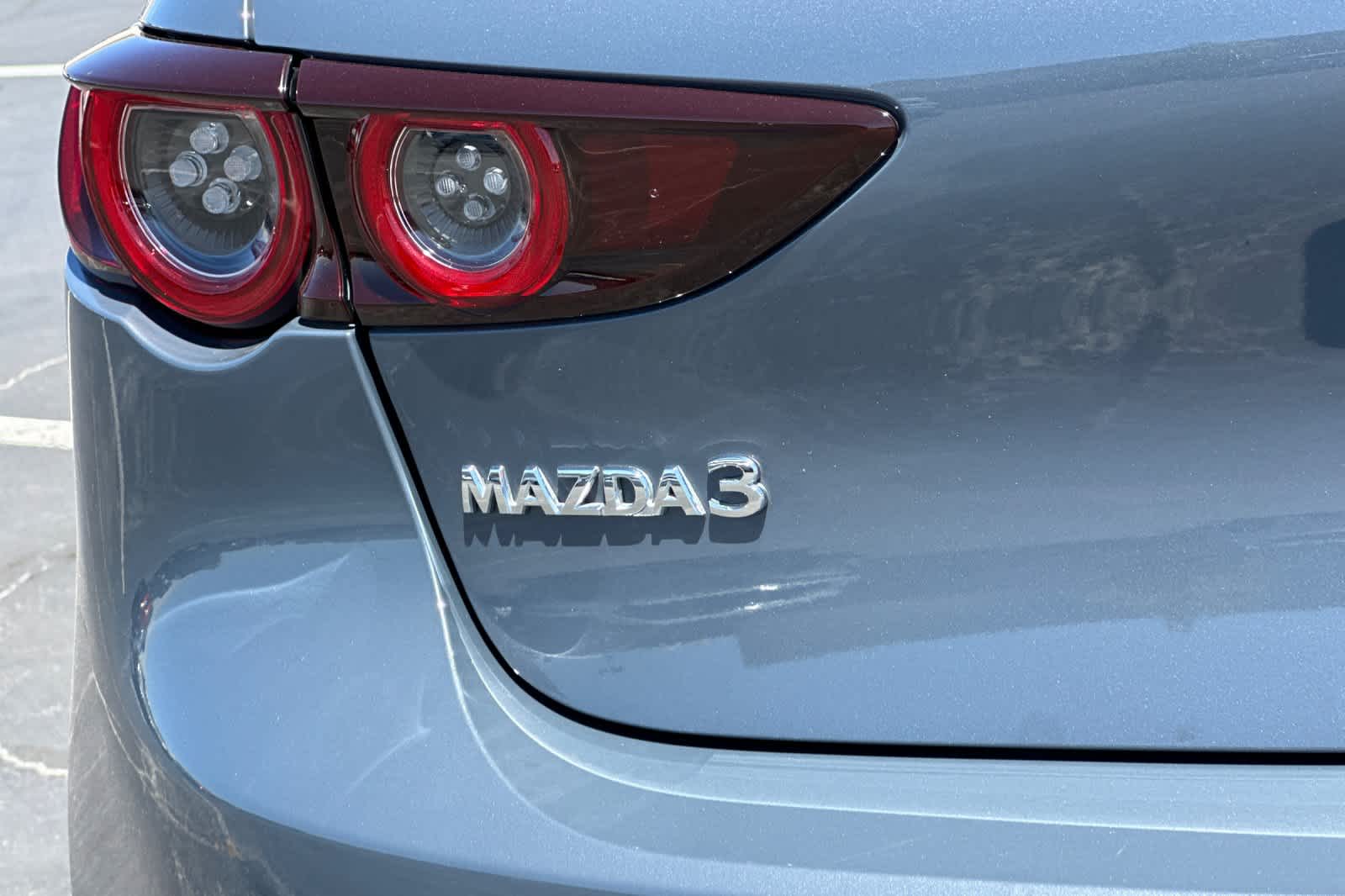 2020 Mazda Mazda3 Premium 31