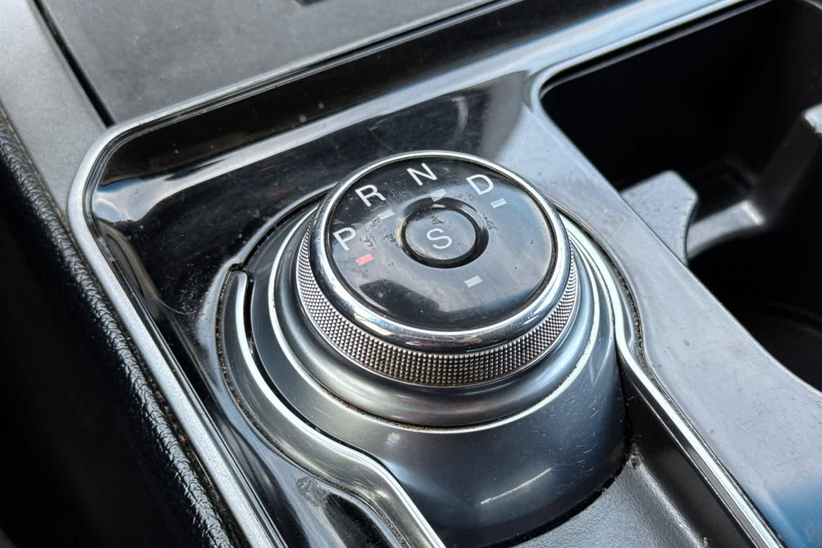 Thumbnail: 2019 Ford Edge - 23