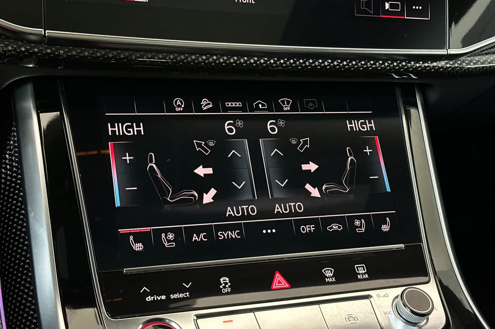 Thumbnail: 2021 Audi SQ8 - 24