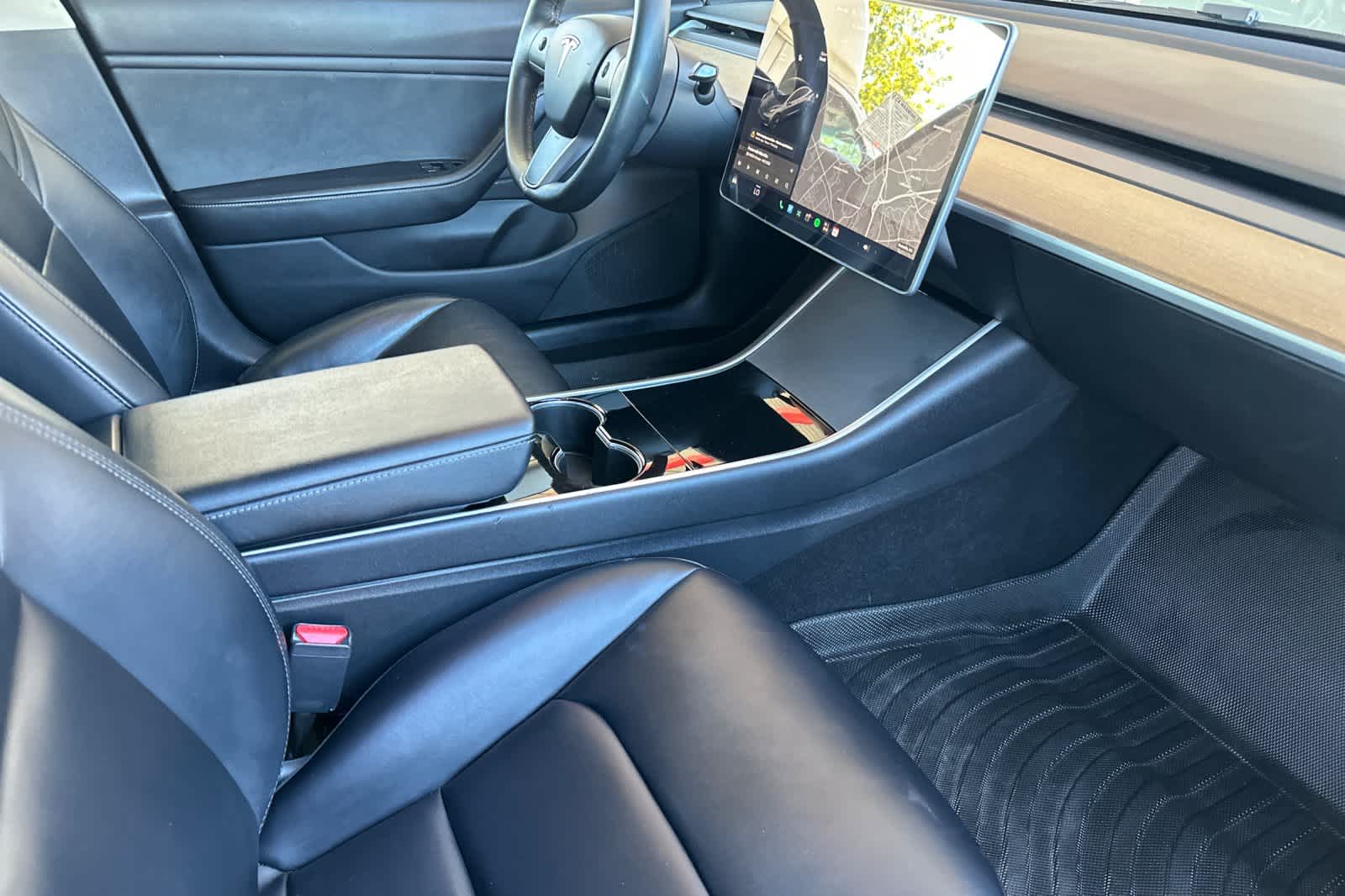 Thumbnail: 2019 Tesla Model 3 - 16