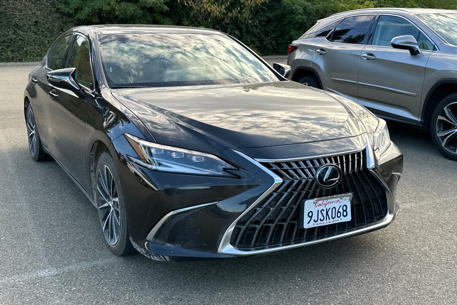 Thumbnail: 2024 Lexus ES - 3