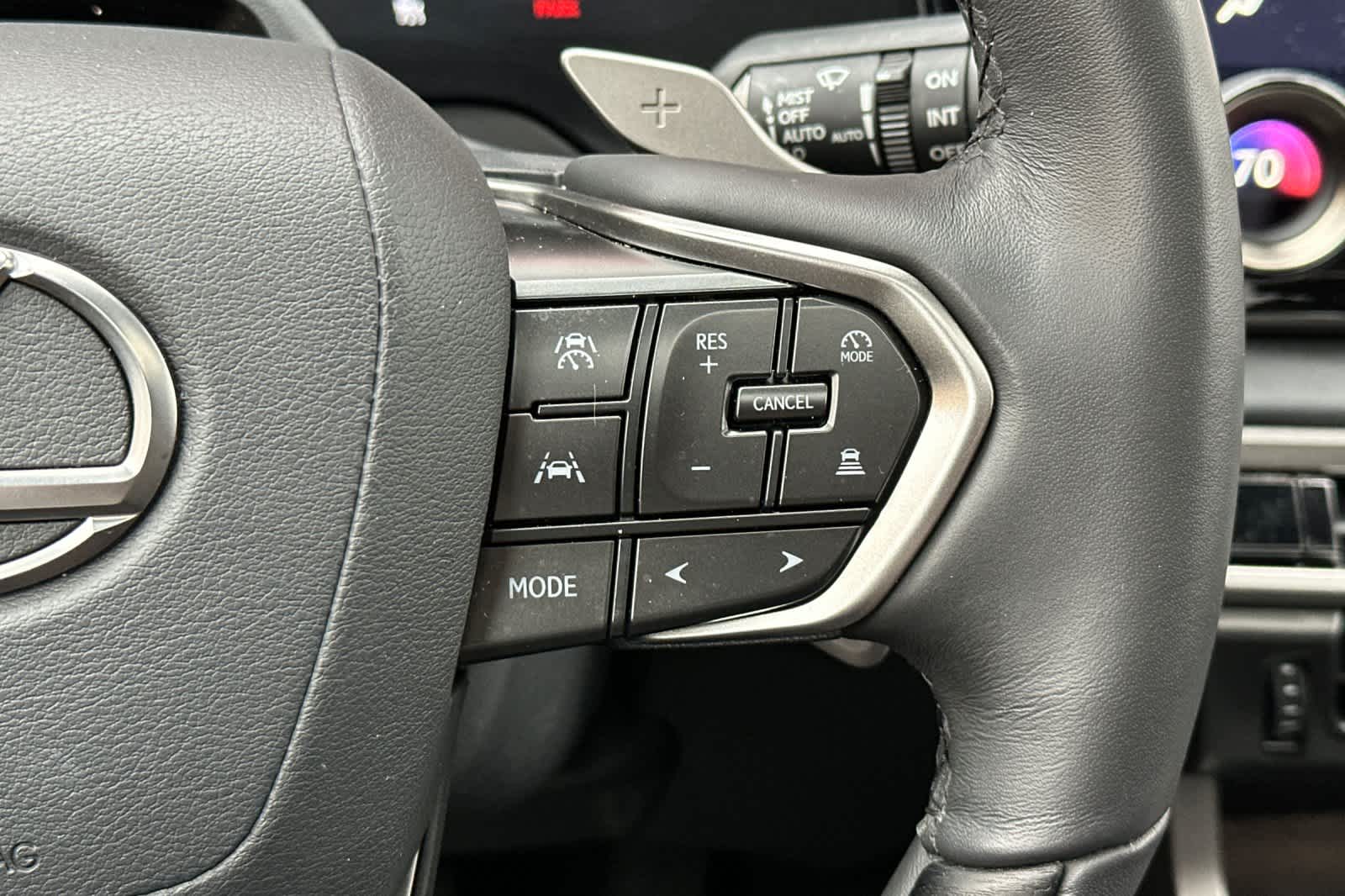 Thumbnail: 2025 Lexus RX - 28