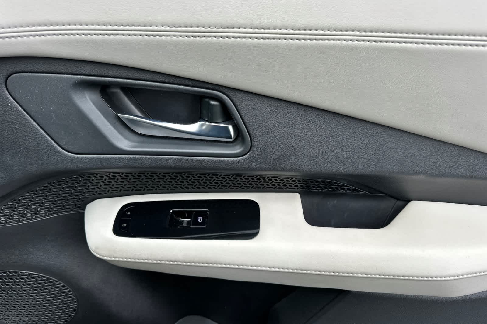 Thumbnail: 2023 Nissan Ariya - 19