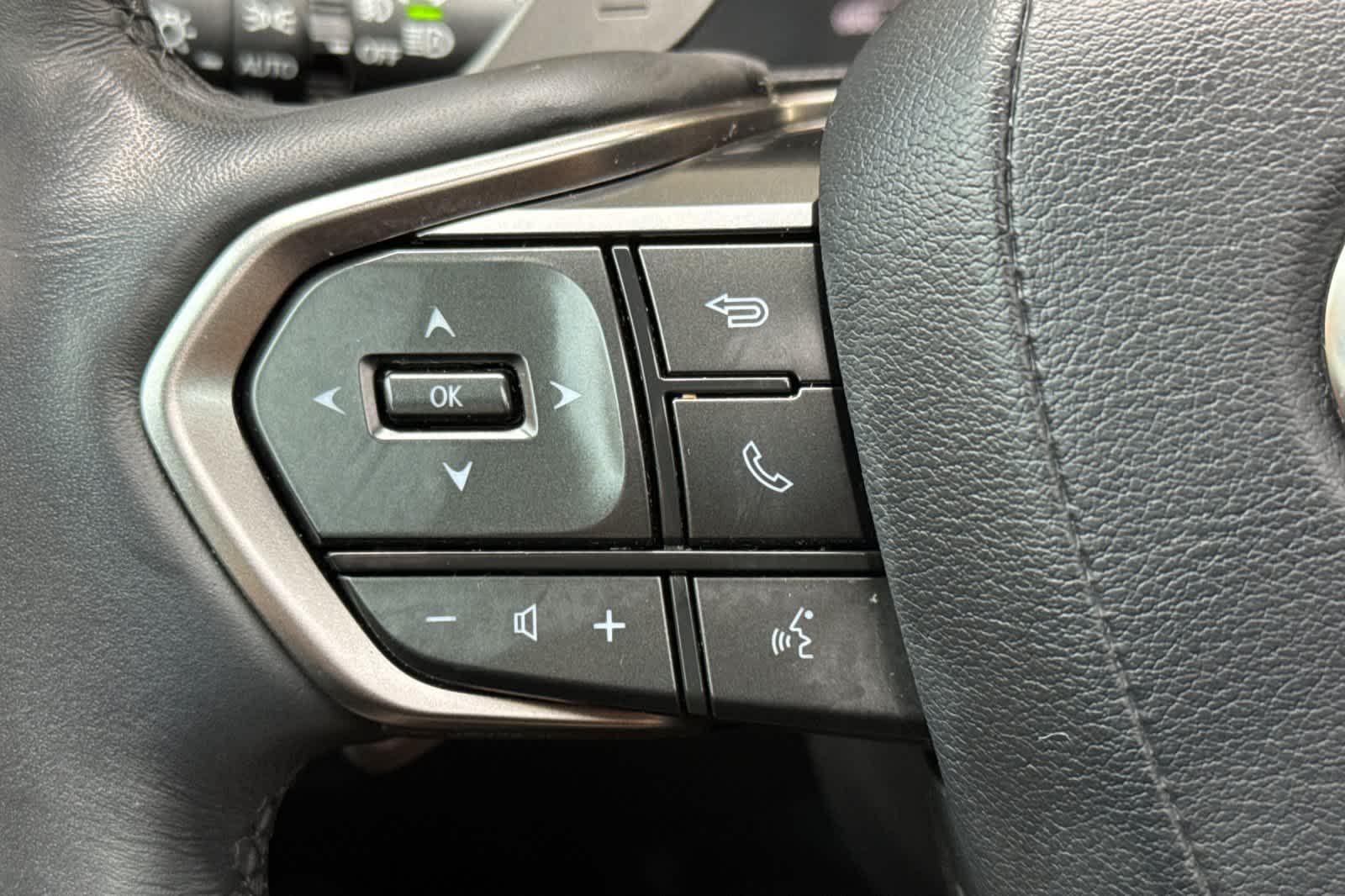 Thumbnail: 2023 Lexus RX - 26