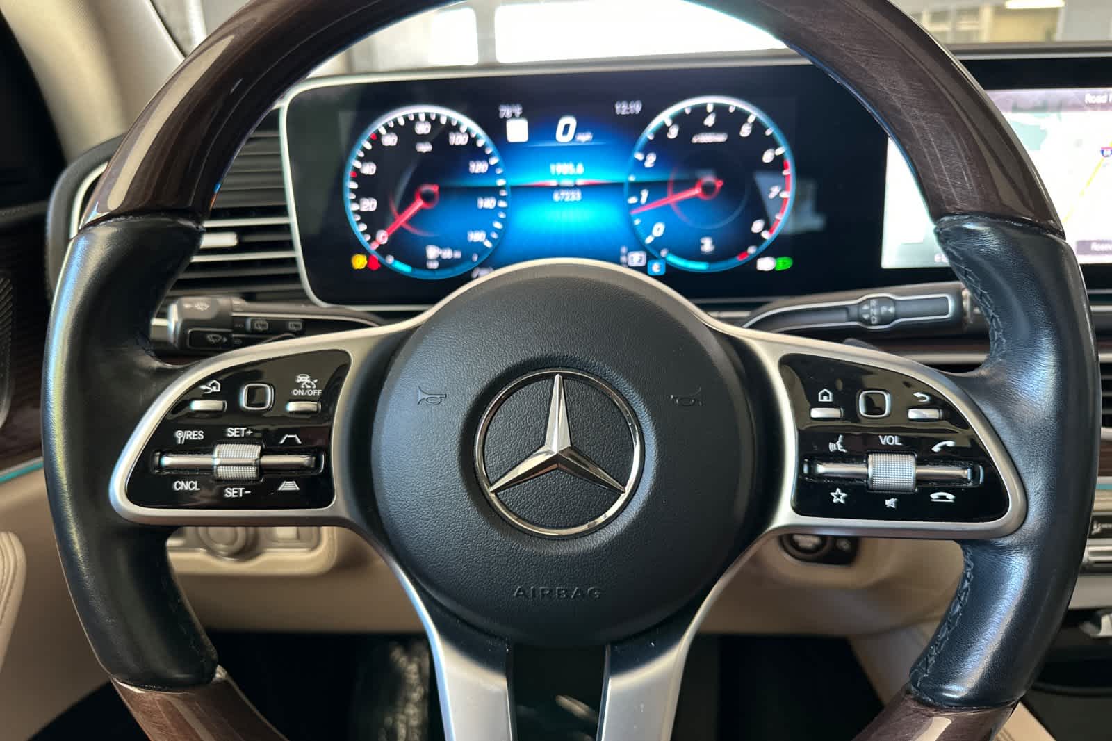Thumbnail: 2022 Mercedes-Benz GLE - 27