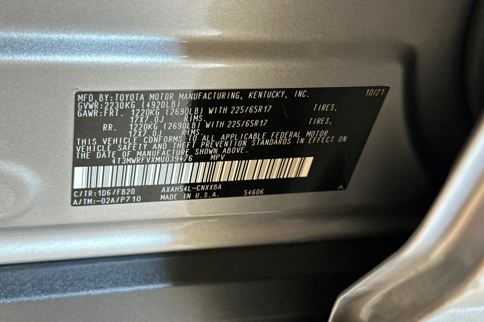 Thumbnail: 2021 Toyota RAV4 - 33