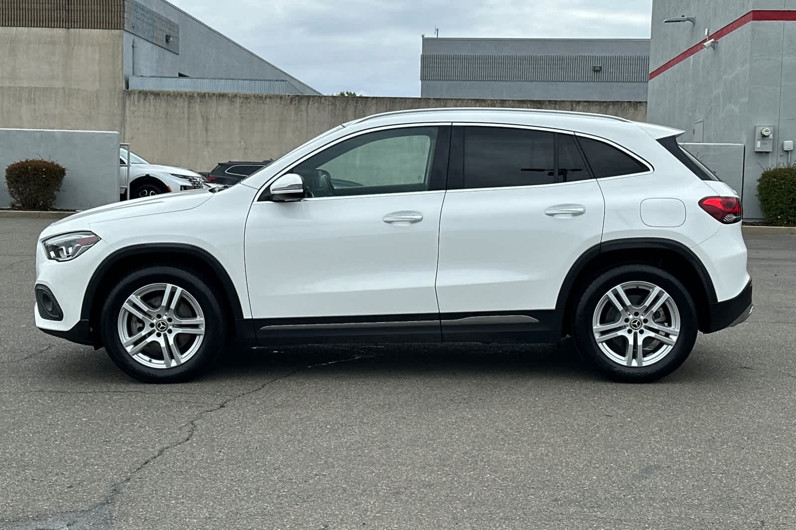 Thumbnail: 2021 Mercedes-Benz GLA - 8