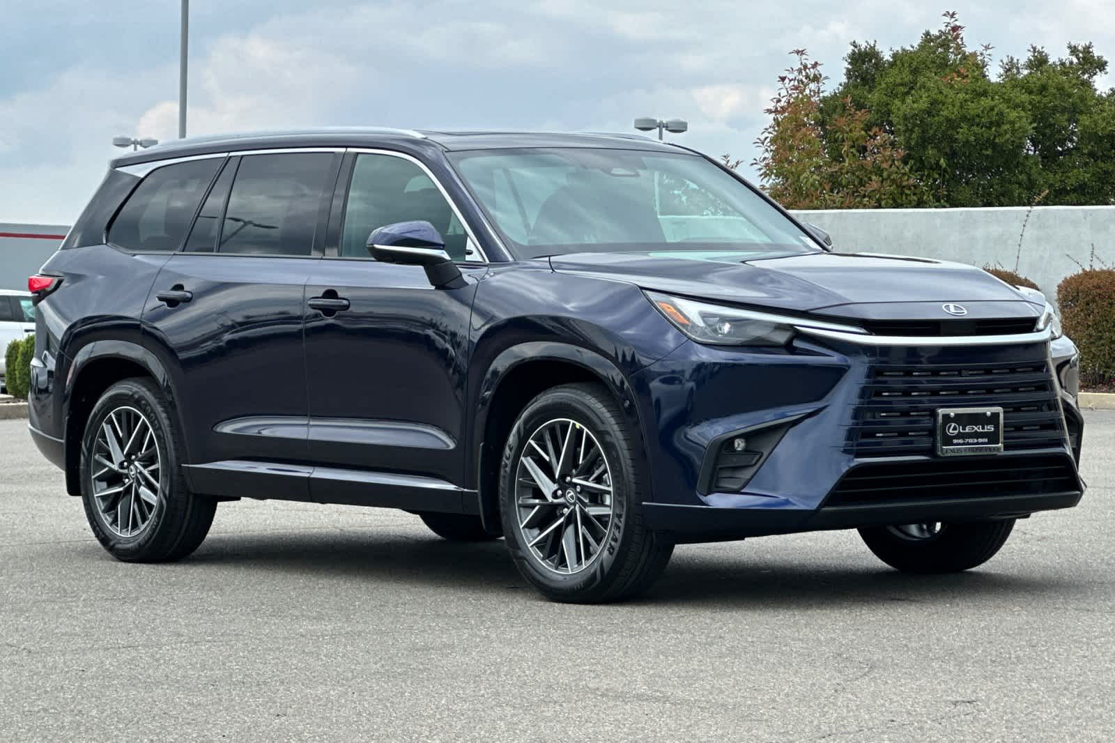 Thumbnail: 2026 Lexus TX - 5