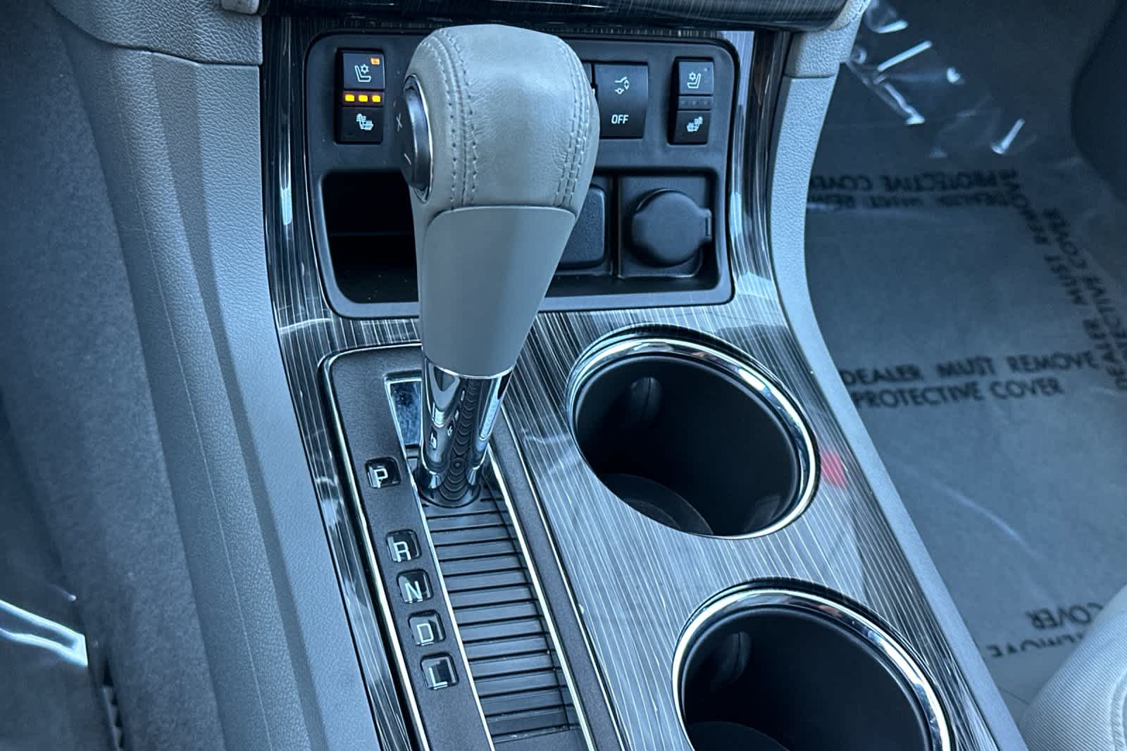 Thumbnail: 2016 Chevrolet Traverse - 25