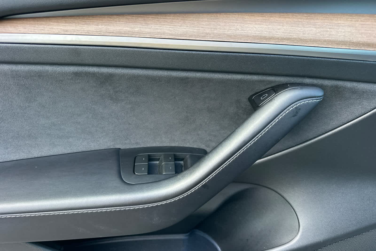 Thumbnail: 2023 Tesla Model 3 - 12