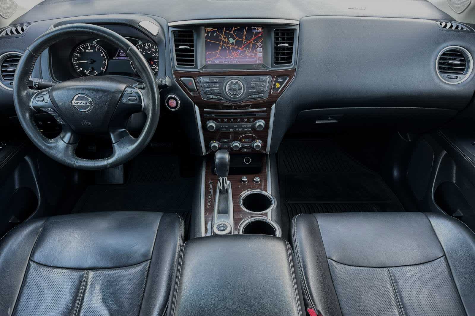 2016 Nissan Pathfinder Platinum 3