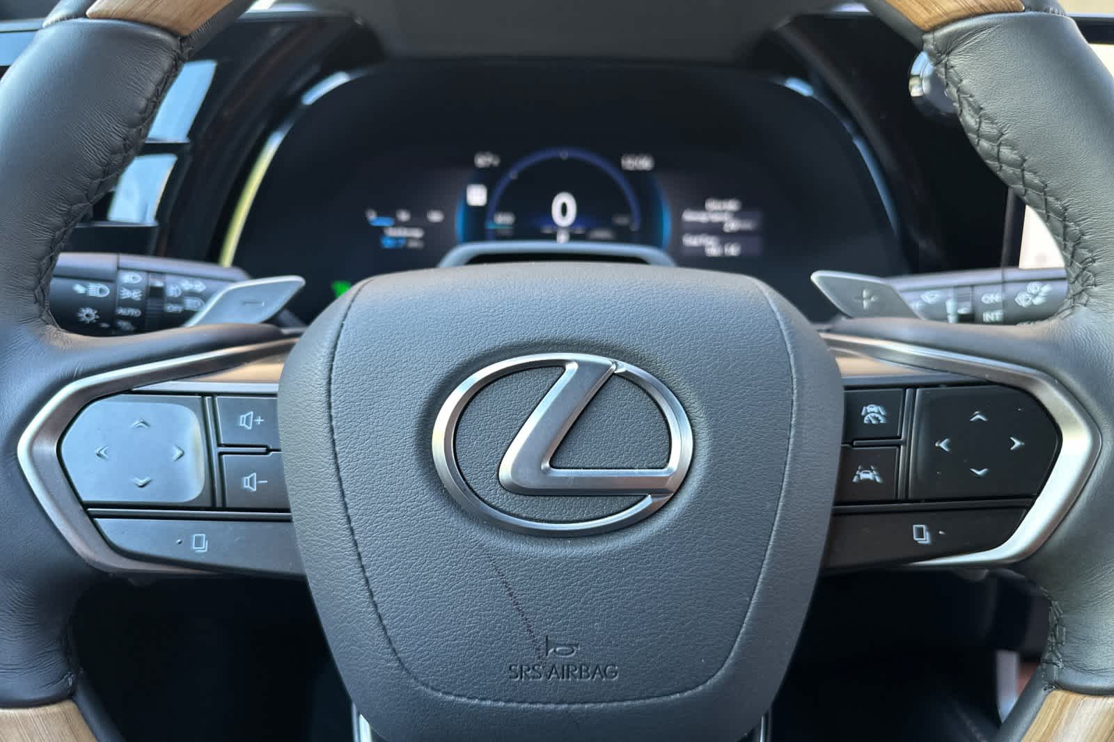 Thumbnail: 2025 Lexus RX - 26