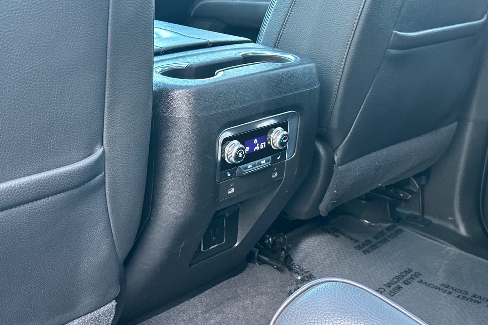 Thumbnail: 2021 GMC Yukon - 4