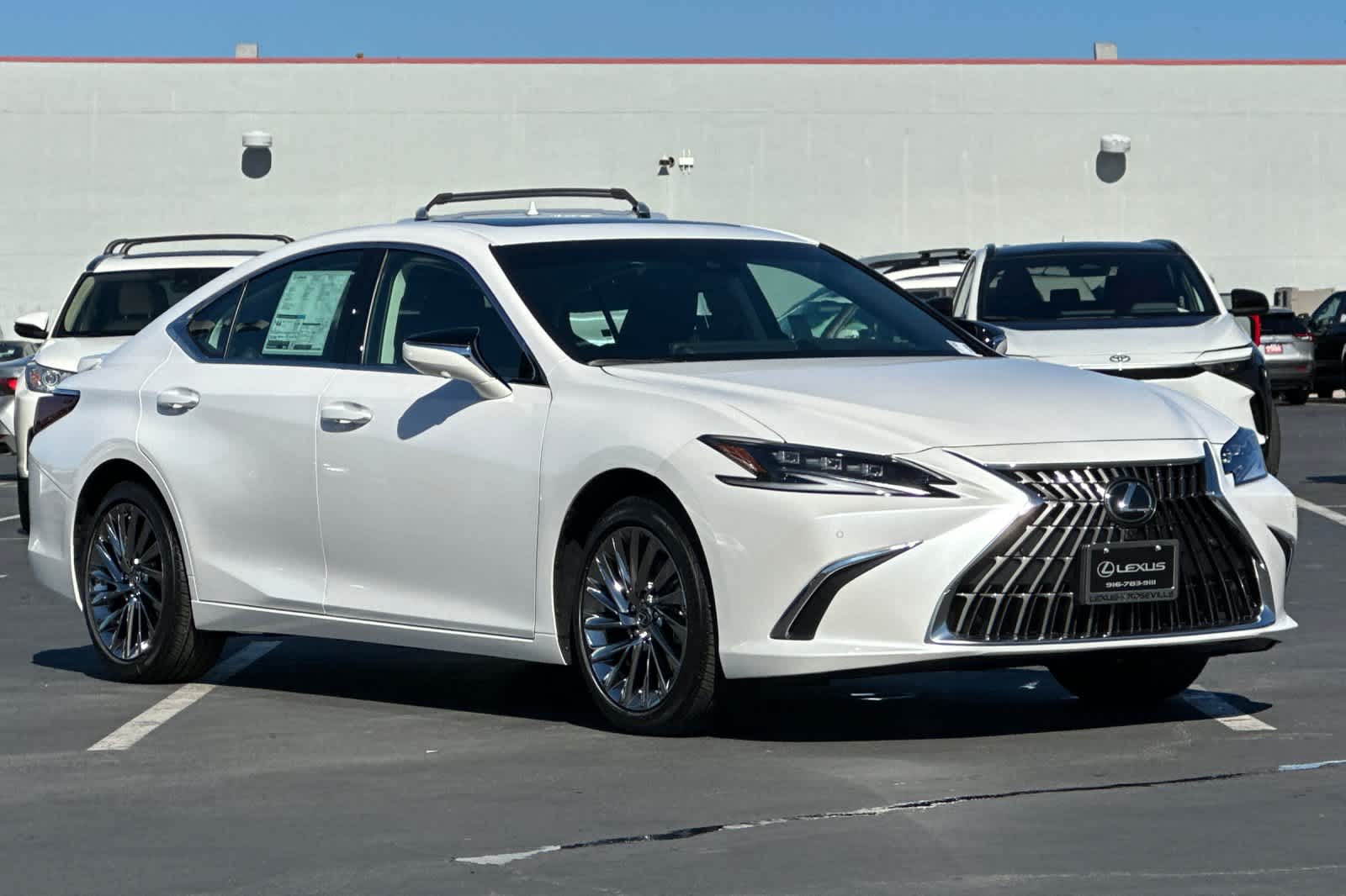 Thumbnail: 2025 Lexus ES - 5