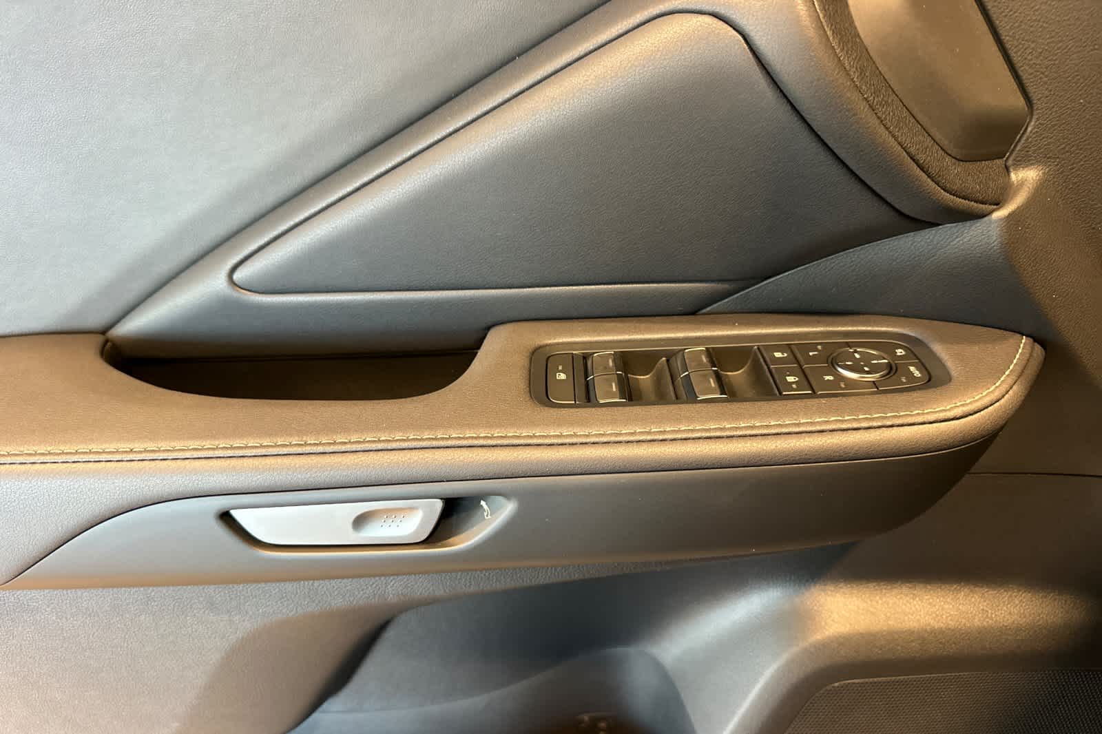 Thumbnail: 2026 Lexus TX - 11