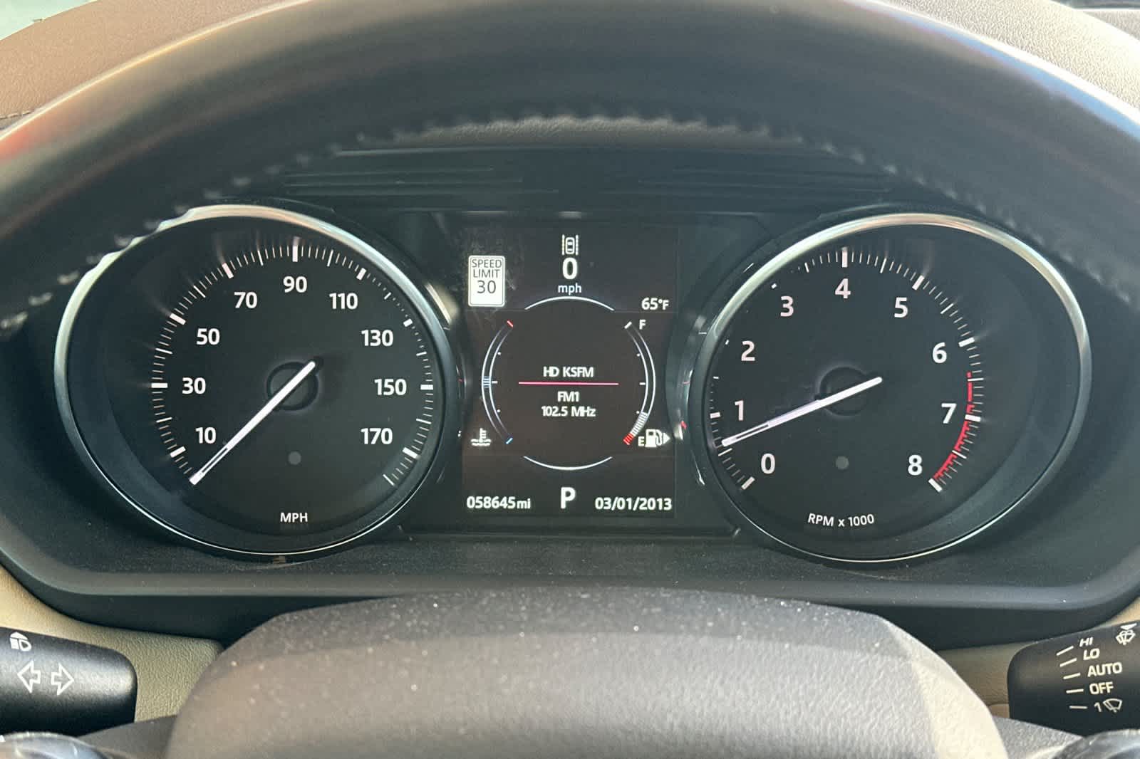 Thumbnail: 2016 Land Rover Range Rover Sport - 30
