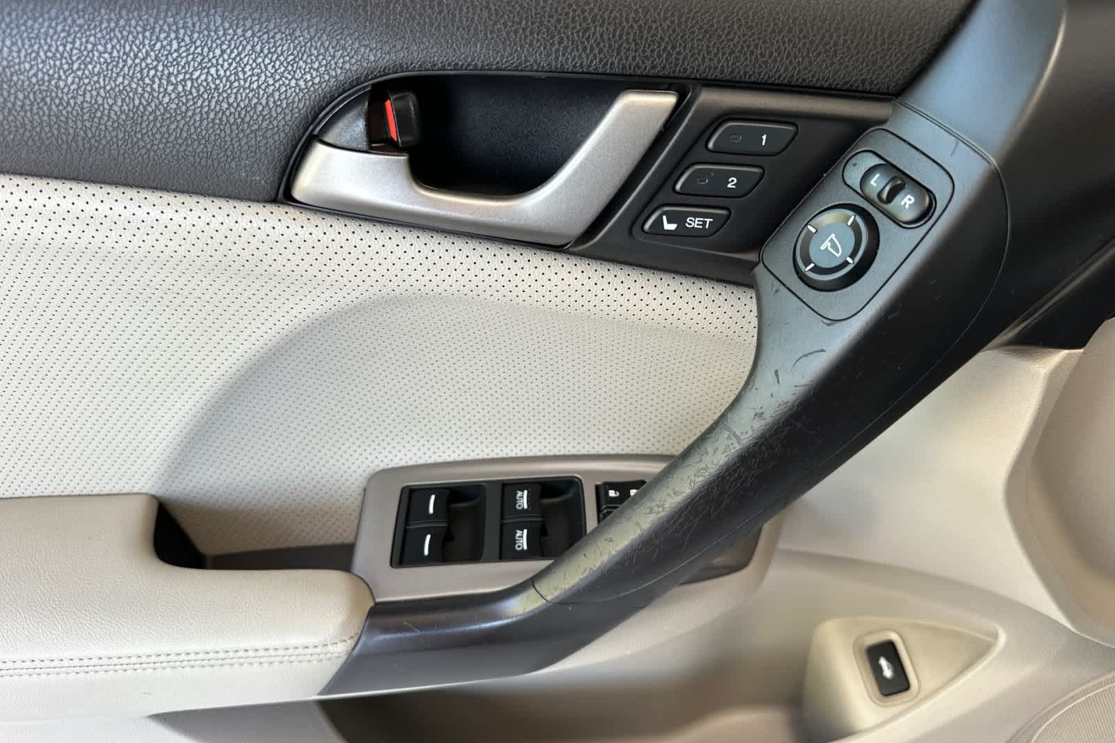 2010 Acura TSX Base 12