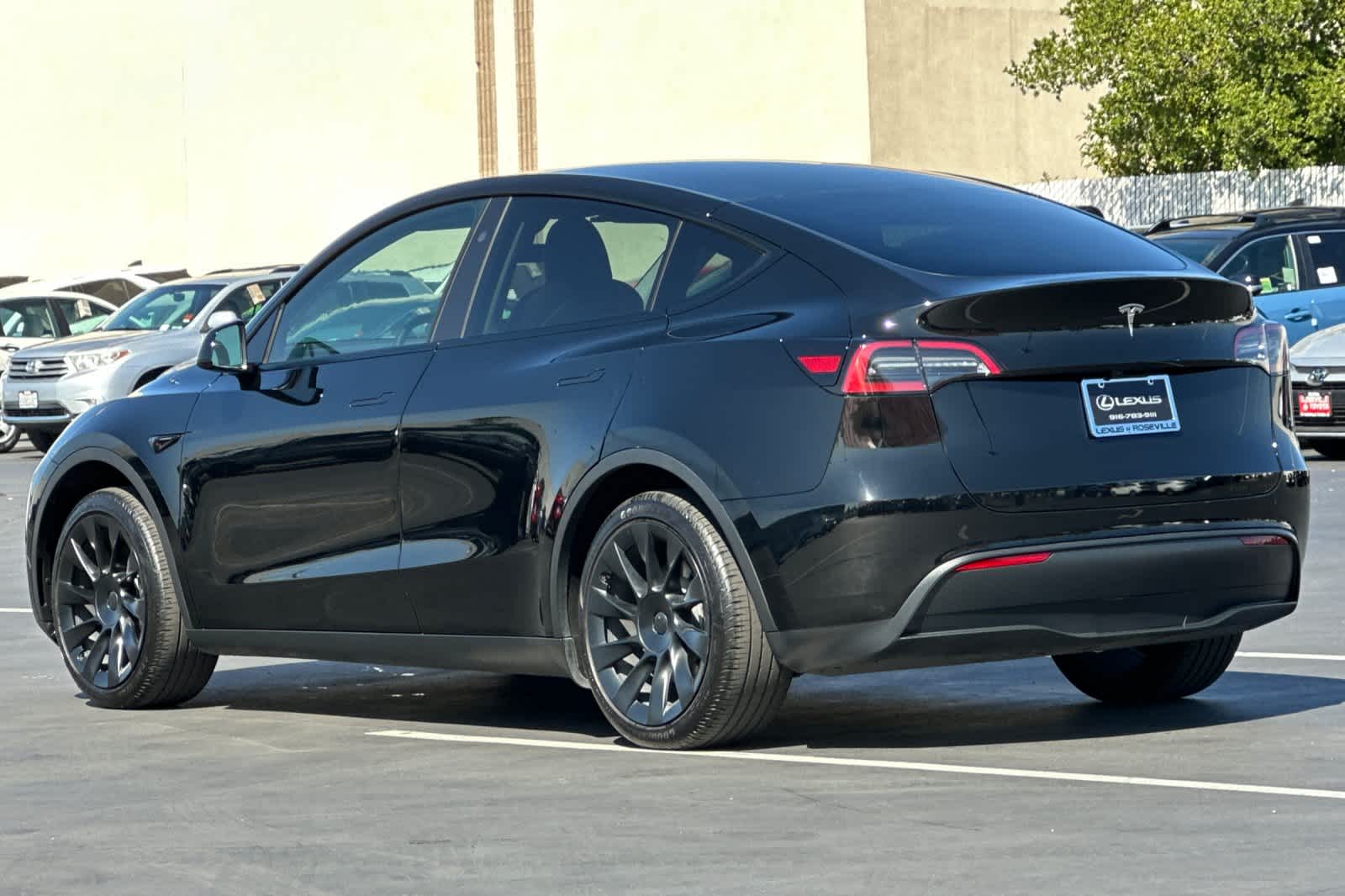 2023 Tesla Model Y  7