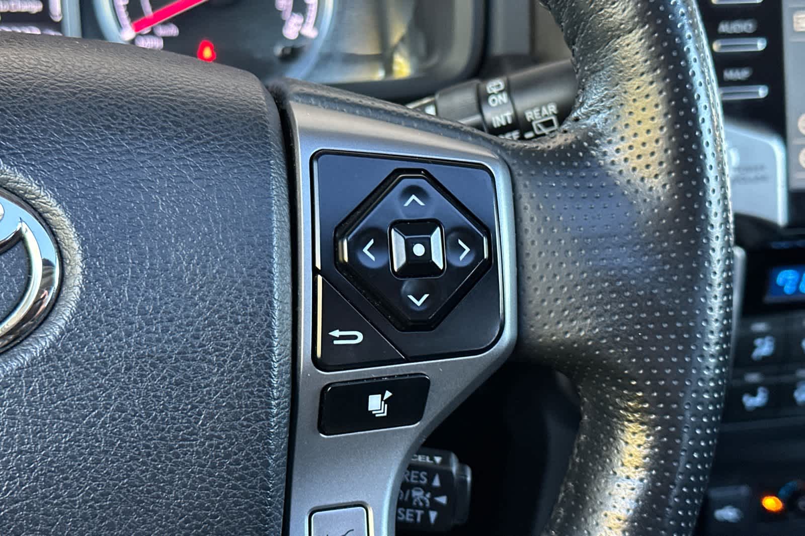 Thumbnail: 2023 Toyota 4Runner - 29