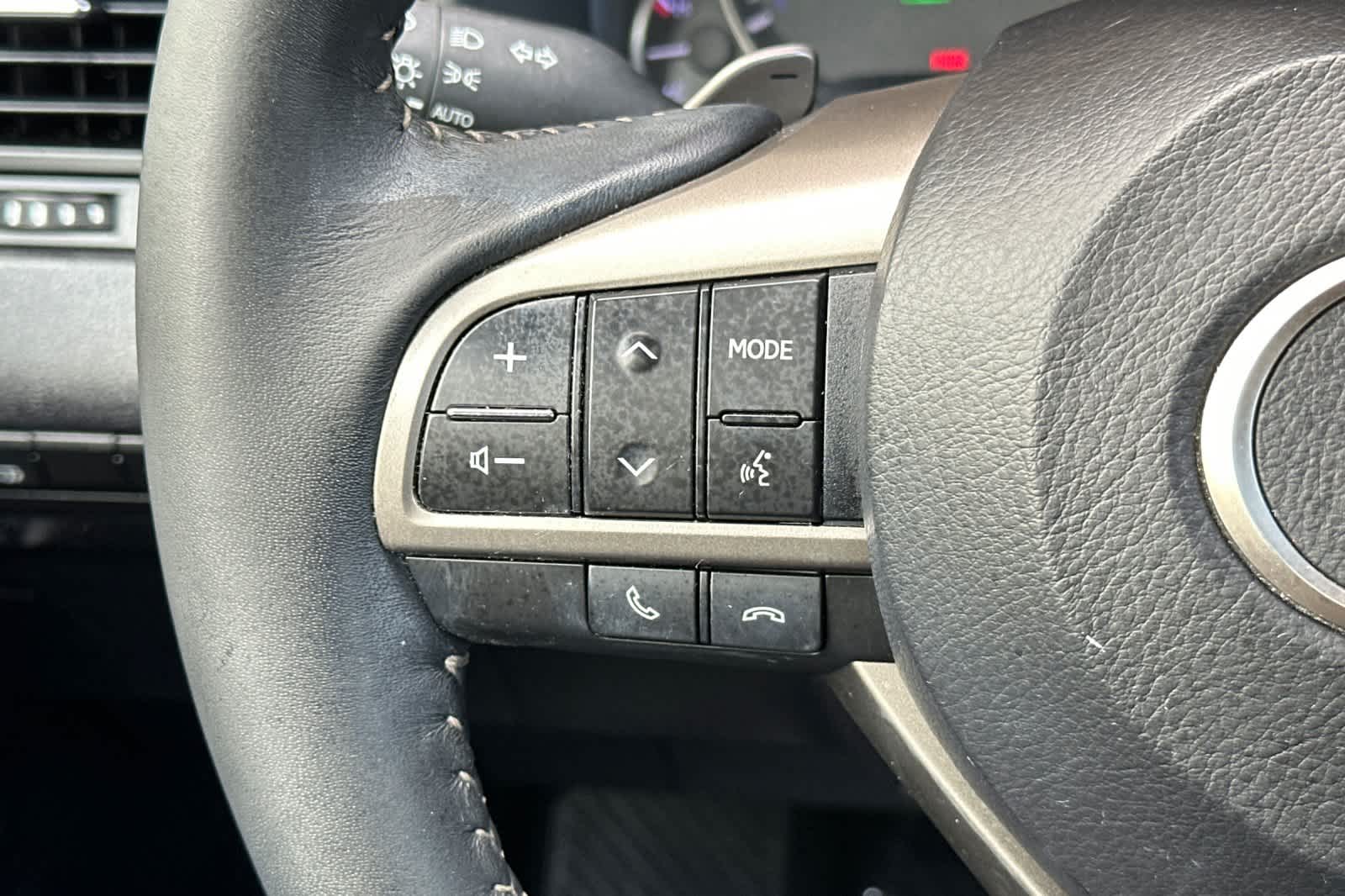 Thumbnail: 2020 Lexus RX - 27